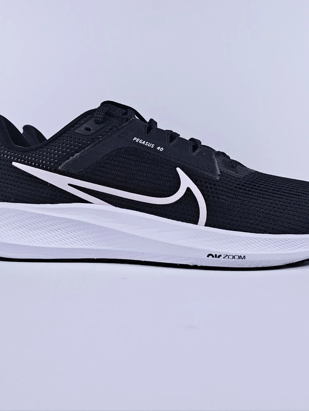 Nike Pegasus 40 Mens 10.5 Cushioned Comfort Road Running Shoes Black Air Zoom